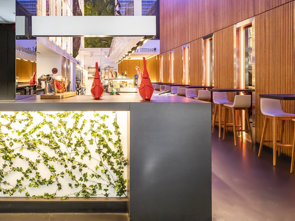 Ven a disfrutar del puente con nosotros. Te esperamos en nuestro bonito espacio interior y en la terracita #servimosfelidad
 
Reservas: +34 91 781 61 97
restaurantealbora.com

#restaurantesmadrid #comerenmadrid #terraza #gastronomia #diadelahispanidad #puente #felizlunes