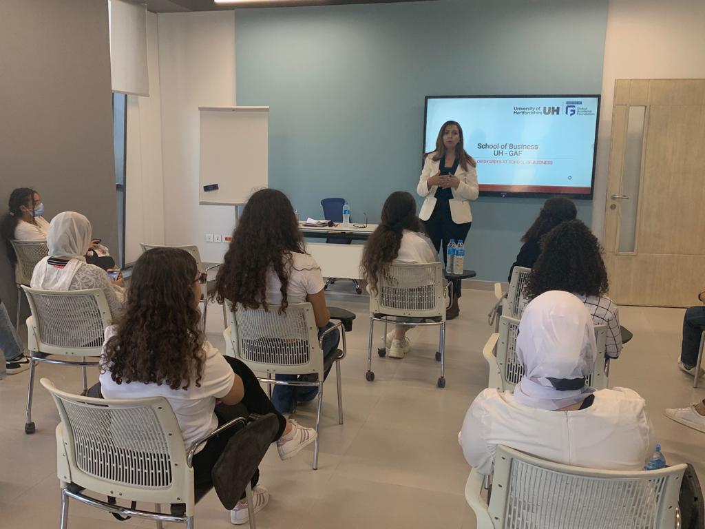 EconoWin tweet media