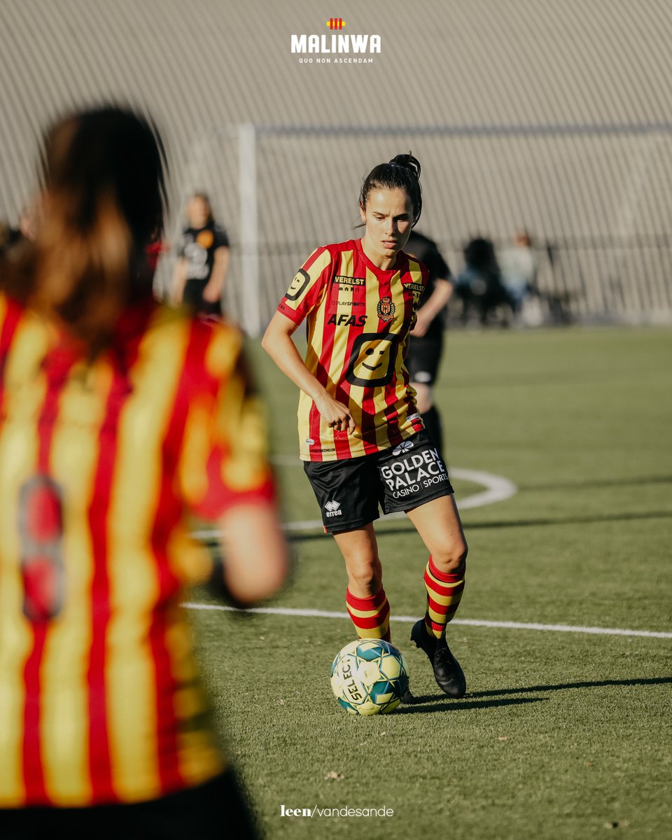 kvmechelen's tweet photo. Alleen maar vreugde, want onze dames staan nog steeds ongeslagen op kop na een 3-2 overwinning tegen Kontich 🔥

De volgende thuiswedstrijd wordt op zaterdag 23 oktober op gang getrapt om 17u 🕔
Wie zien we daar? 👇🏻 https://t.co/Cm6jr6DWnF
