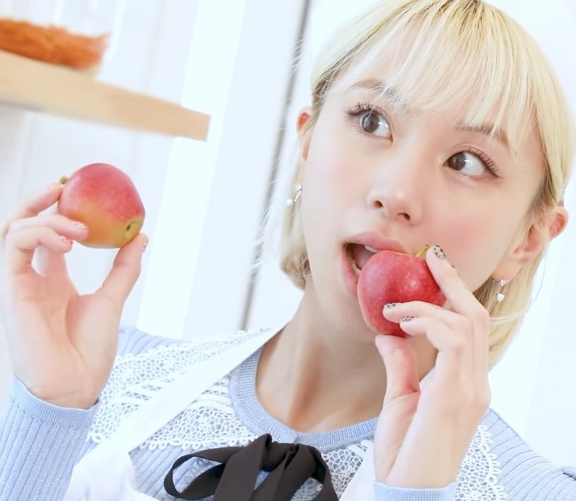 chaeyoung archive tweet media