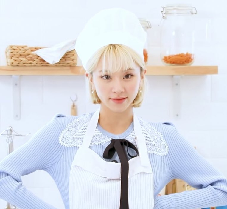 chaeyoung archive tweet media