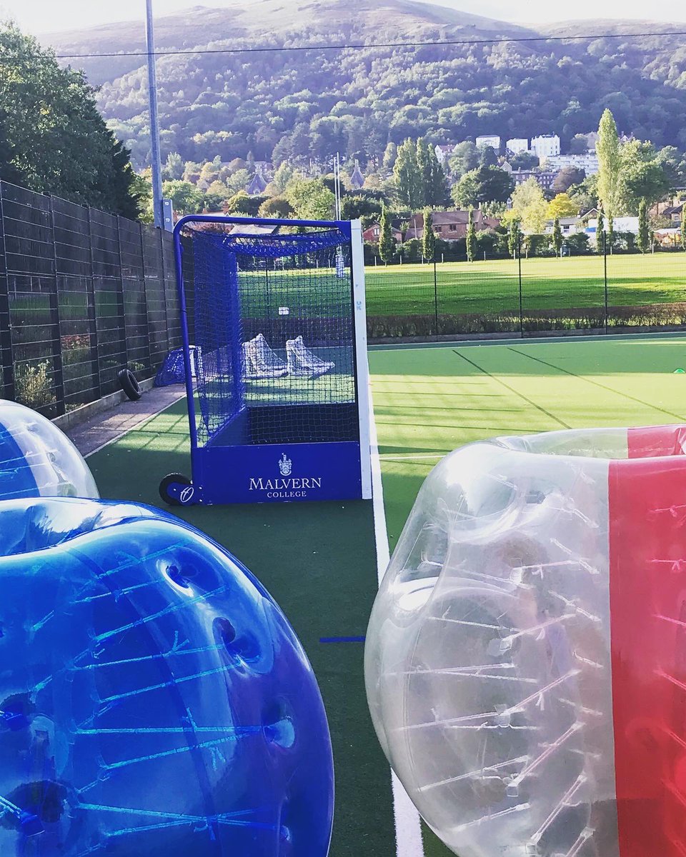 WMBFootball's tweet photo. ☀️Vitamin D alert!☀️                                       BIG fan of the unseasonably warm October weather! Fun and games with the pupils at @malverncollege yesterday afternoon. Thanks for having me.  #boardingschool #boardinglife #boardingschoollife #bubblefootball #malvern. https://t.co/SwP2fiQUV2