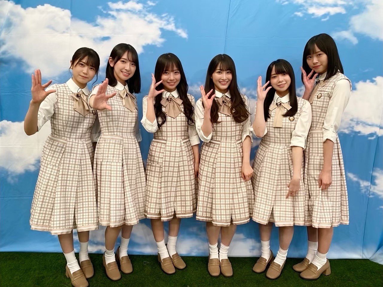 Twitter 上的 日向坂46 ひかりtv Dtvチャンネルにて ひなちょい Season2 26 が配信中です 今回のプレゼンターは丹生明里です ぜひチェックしてみてください ひなちょい ひかりtv Dtvチャンネル 日向坂46 丹生明里 T Co Ps1imlcvbz T Co