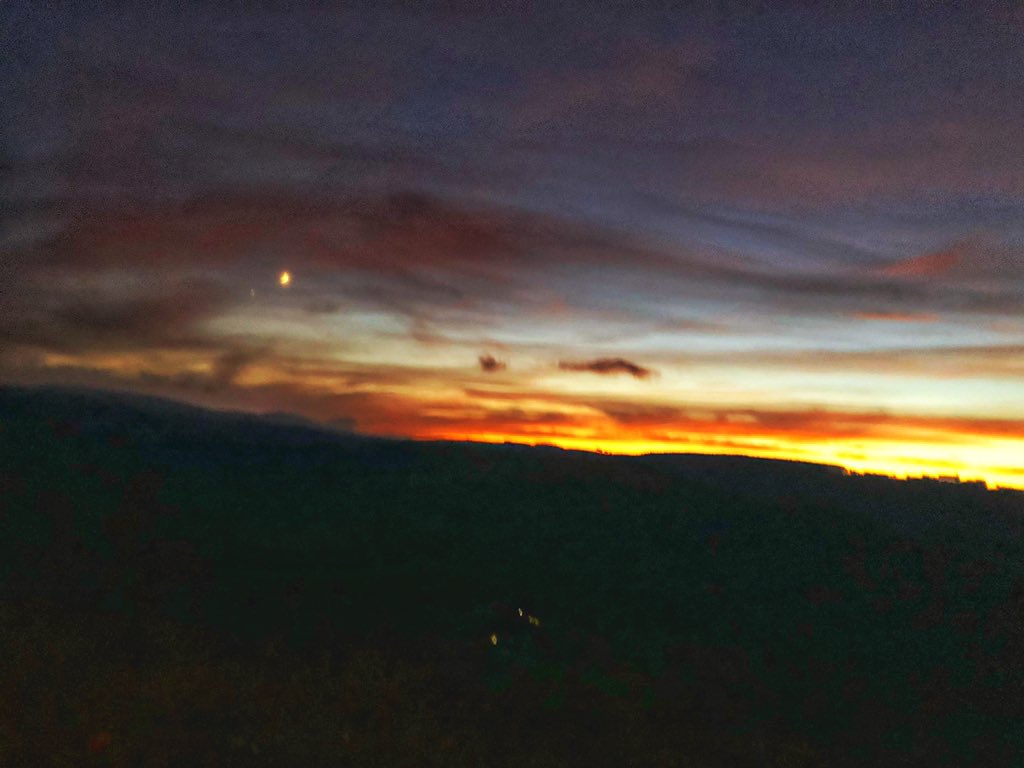 kikearango07's tweet photo. De las mejores vistas ✨ https://t.co/3JpS31r9KR