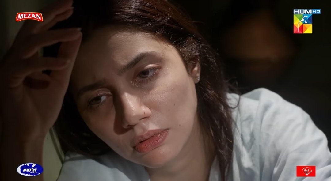 aesthet1callyfm's tweet photo. Your best performance in the drama so far was in this episode 👏 There was so much honesty in your eyes &amp; my heart went out for Mehreen everytime you were onscreen. When u give voice to the silence, that's when I enjoy it the most. I'm so proud of you 🥺🤍 #HKKST @TheMahiraKhan https://t.co/ehtytbh2IS