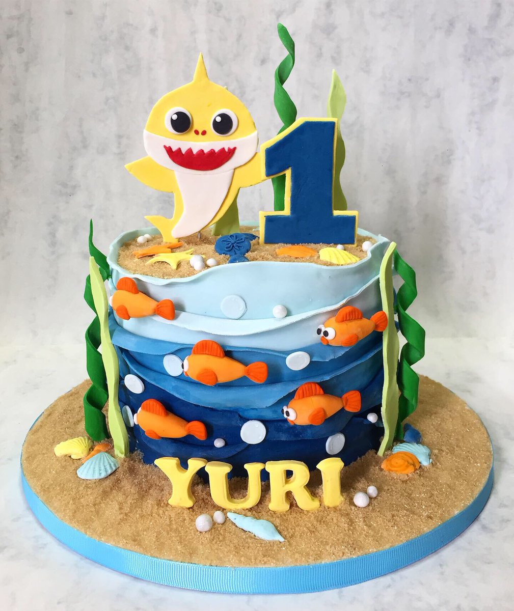Bakeacakemv's tweet photo. Baby shark, doo doo doo doo doo doo 🦈 

#cake #babysharkcake #birthdaycake #underwatercake https://t.co/b9uacVaImn