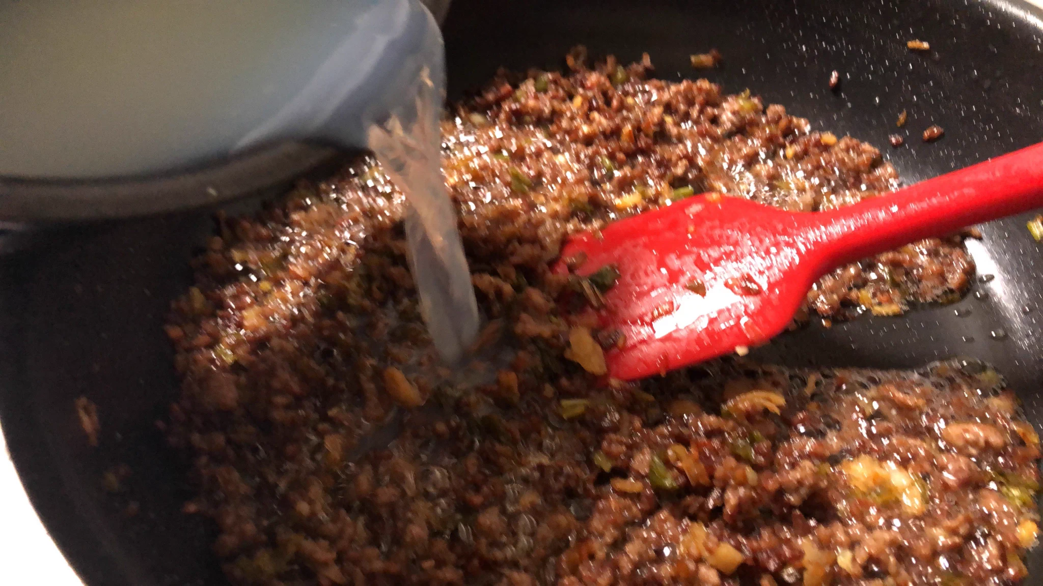 覚えておくと役立ちそう！安いひき肉はこうすると美味しくなる？！