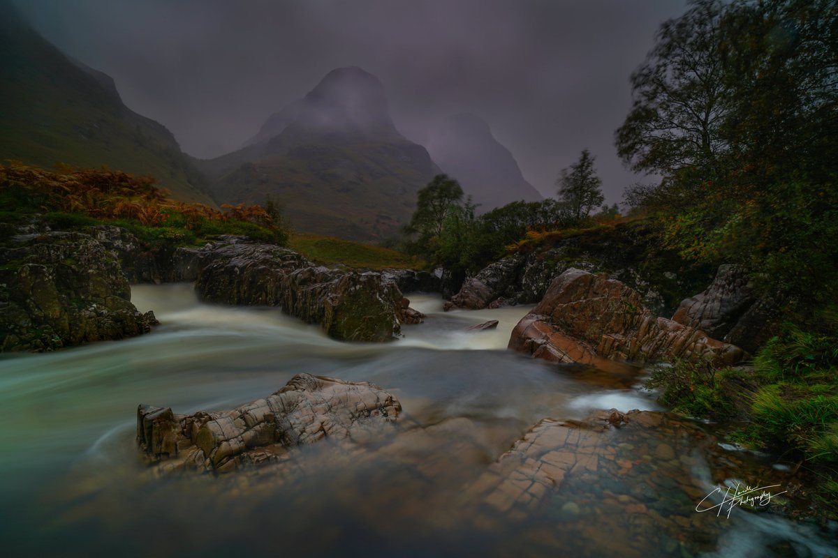 CHPhotography15's tweet photo. This is Glencoe!
Rain, Wind, wet and moody! yes!
@VisitScotland @DiscoverGlencoe @ScotsMagazine #yourscotland #glencoe #moody #dark #rivercoe #highlands #scotland #rivercoupall https://t.co/wsoWOnJZb1
