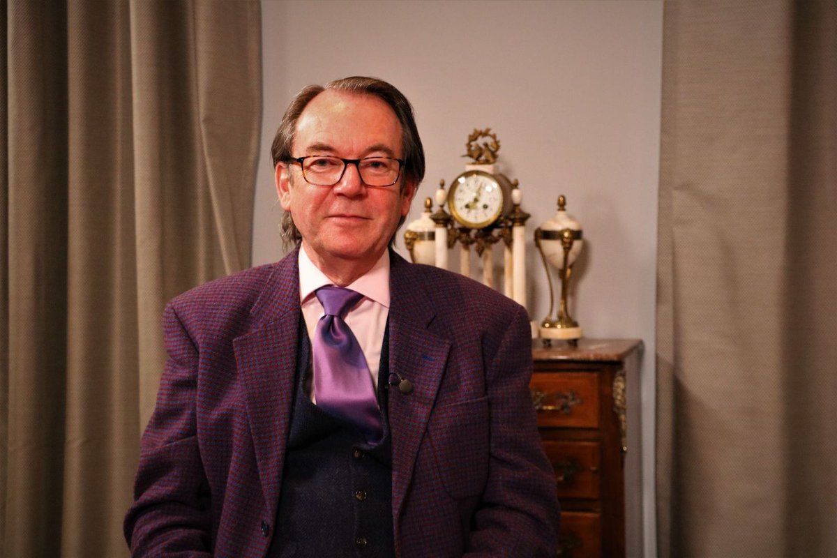 BBC Bargain Hunt tweet media