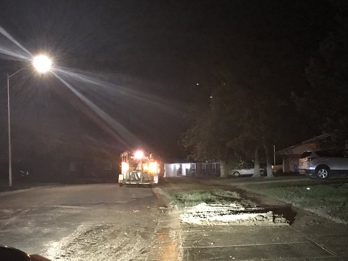 Water main break on Cohasset Dr. in Huber Heights. Looks like they got the water turned off. Hearing several people in the area don’t have water. @whiotv