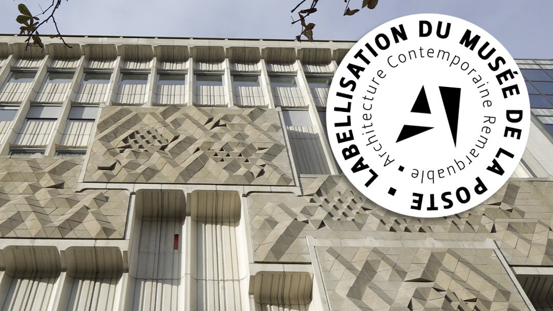 museepostal's tweet photo. #JNArchi Le samedi 16 octobre, nous célébrerons le label « Architecture contemporaine remarquable » récemment attribué à la façade du Musée en offrant aux 100 premiers visiteurs le document philatélique qui la met en majesté ! https://t.co/IBo1xVGU9M