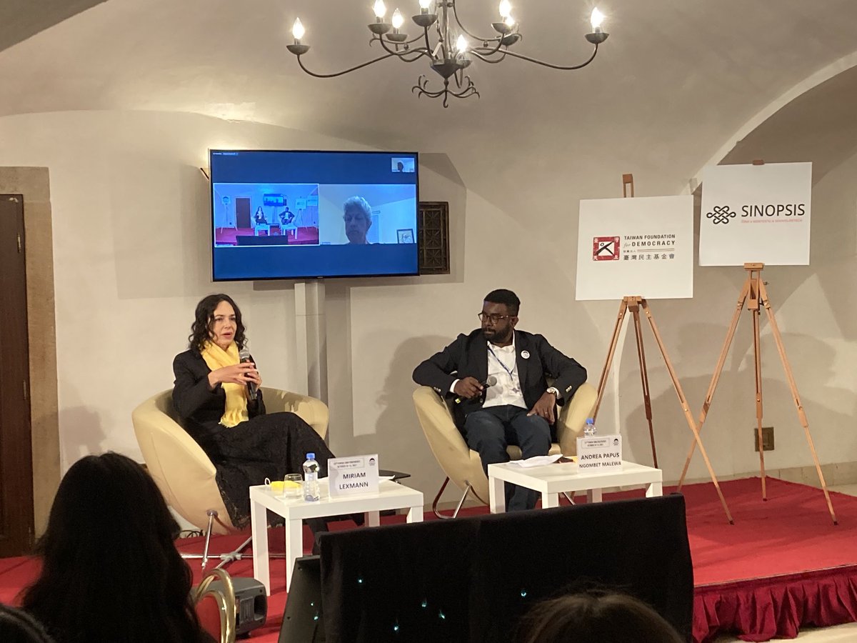 At @Forum_2000, @andrea_ngombet and @MiriamMLex in conversation on how free societies can meet the China challenge #Forum2000