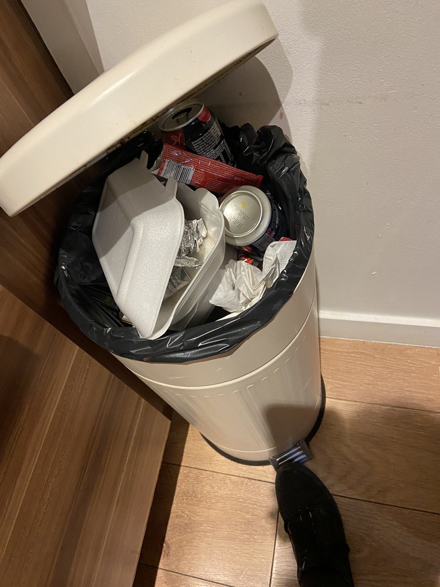 kevinod09's tweet photo. When you turn up to the ‘luxury two bedroom apartment’ you booked on @bookingcom and this is what you find. @bookingcom refuse to give any refund when the apartment was clearly uninhabitable? https://t.co/5v1bHJca6o