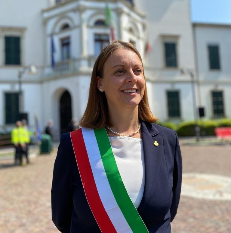 LuigiBrugnaro's tweet photo. 🏆Il @Comune_Spinea premiato come Città europea dello #Sport del 2023 da @AcesEurope ! 
🤝Congratulazioni al Sindaco Martina Vesnaver, al suo staff e a tutti coloro che hanno creduto in questa candidatura. 
👏Un grande orgoglio per tutta la @CMVenezia! https://t.co/dvqrRZ7943