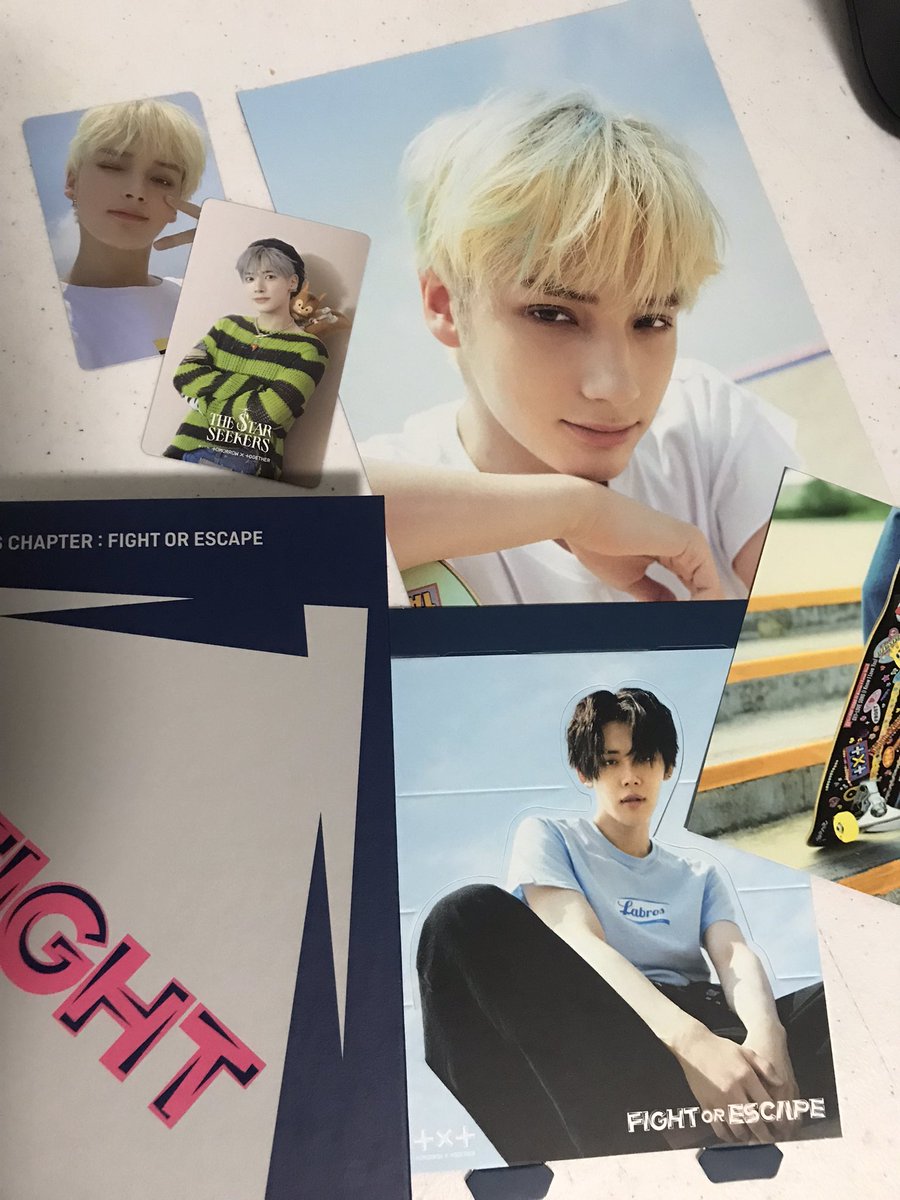 gyusoocart's tweet photo. ⋄꙳⁎༺ #tinnmails📨 *∘❅
My foe lds came today hanlim boys came home~ this is my 2nd time buying from @btsvtxtcart thankyou so much po for the smooth and fast transaction and as well as the freebies, super cute po ><
#BSTcart_fb https://t.co/lpEVBO7TXq
