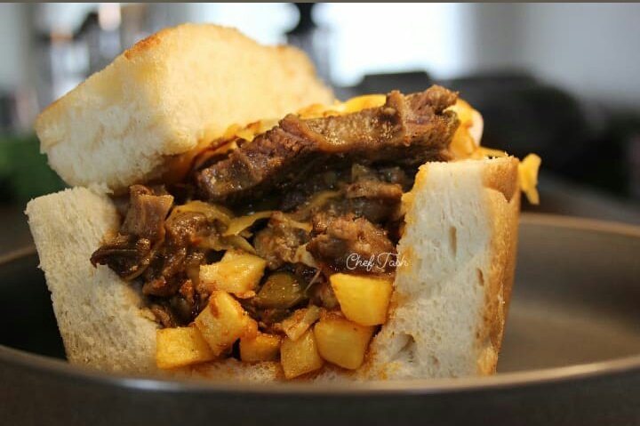 TheChefTash's tweet photo. How are you fixing your Monday blues?
The ultimate Kota by Chef Tash.
Nants'into imnandi
#iKota #ChefTash #iNyama #ukutya #Mondayvibes #Foodie #MondayFix #Konka #YourFoodMother #Cooking #CookingWithChefTash #Food #MondayThoughts #MondayMotivation #bigbrothermzansi https://t.co/M7m4ZFOsvc