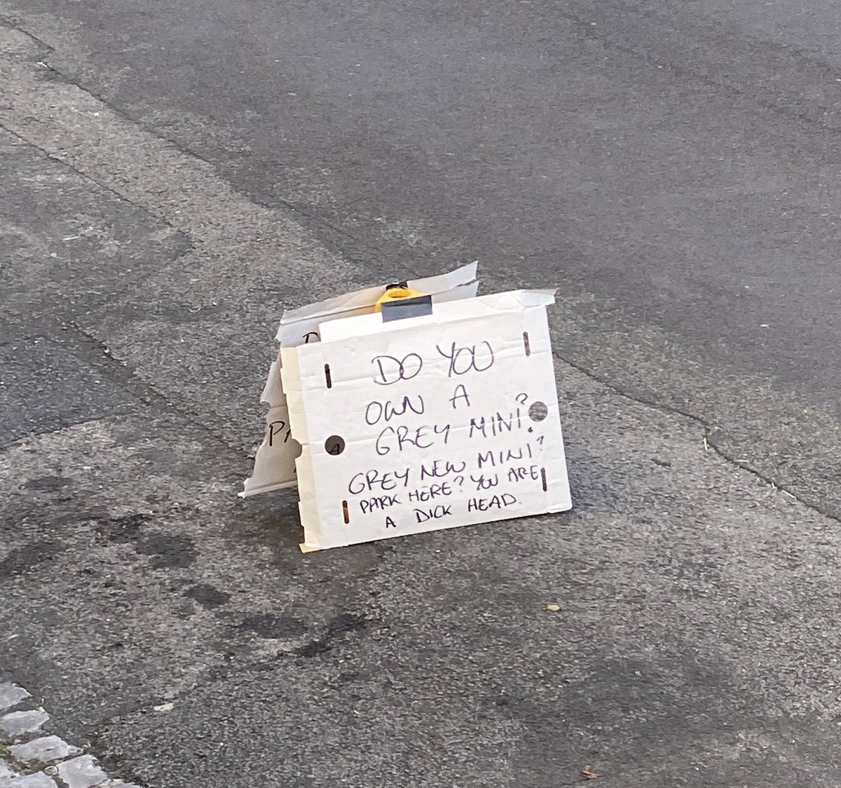 My neighbours are so chill. 👌🏼