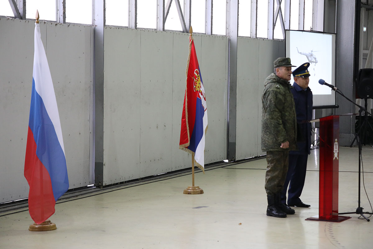 mod_russia's tweet photo. 🇷🇺🇷🇸 Russian-Serbian flight-tactical exercise BARS-2021 started in Serbia https://t.co/UyQHQuqAJd

#MoD #RussiaSerbia #BARS2021 https://t.co/YrWxnEPVw8