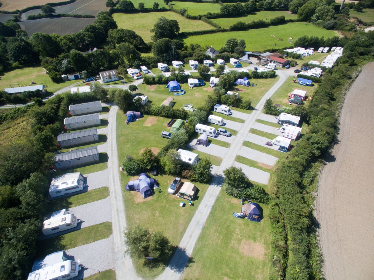 CharlesDarrowUK's tweet photo. Thinking of selling your property in Cornwall give our specialist agents a call for advice 01637 822822
https://t.co/pgBops7NXw
#commercialproperty #land #residential #auction #investment #hospitality #CharlesDarrow #Cornwall #advice #Forsale #Sold https://t.co/BIYJRfPwBC