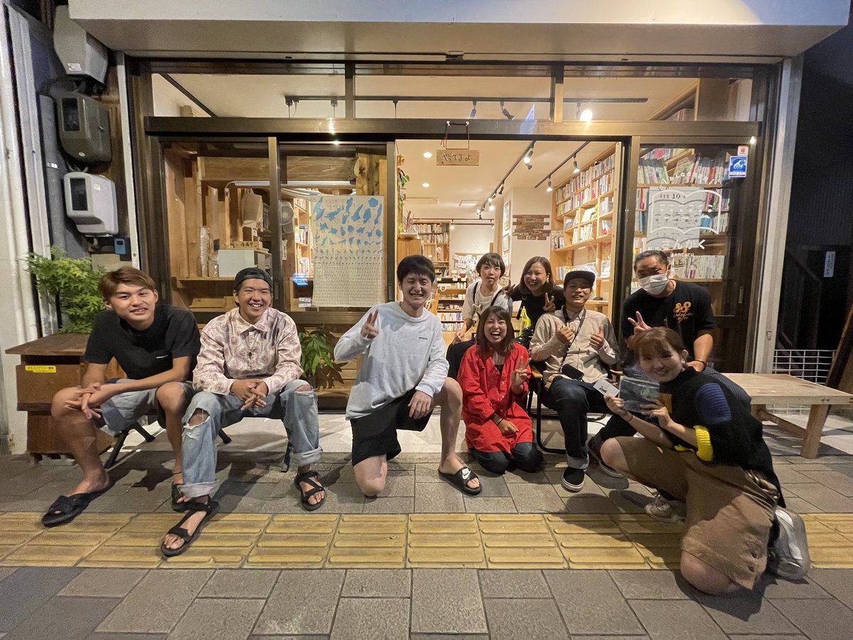 JiroGinn's tweet photo. 今日は本当にいろんな仲間が焼津まで会いに来てくれて、感動の再会したり、初めましての人も仲間になれたり
地球に優しい人に優しいマインド持ってる人たちはやっぱり素敵だなって感じた。

みんな、また会��うね！ https://t.co/c50EUp2wIf