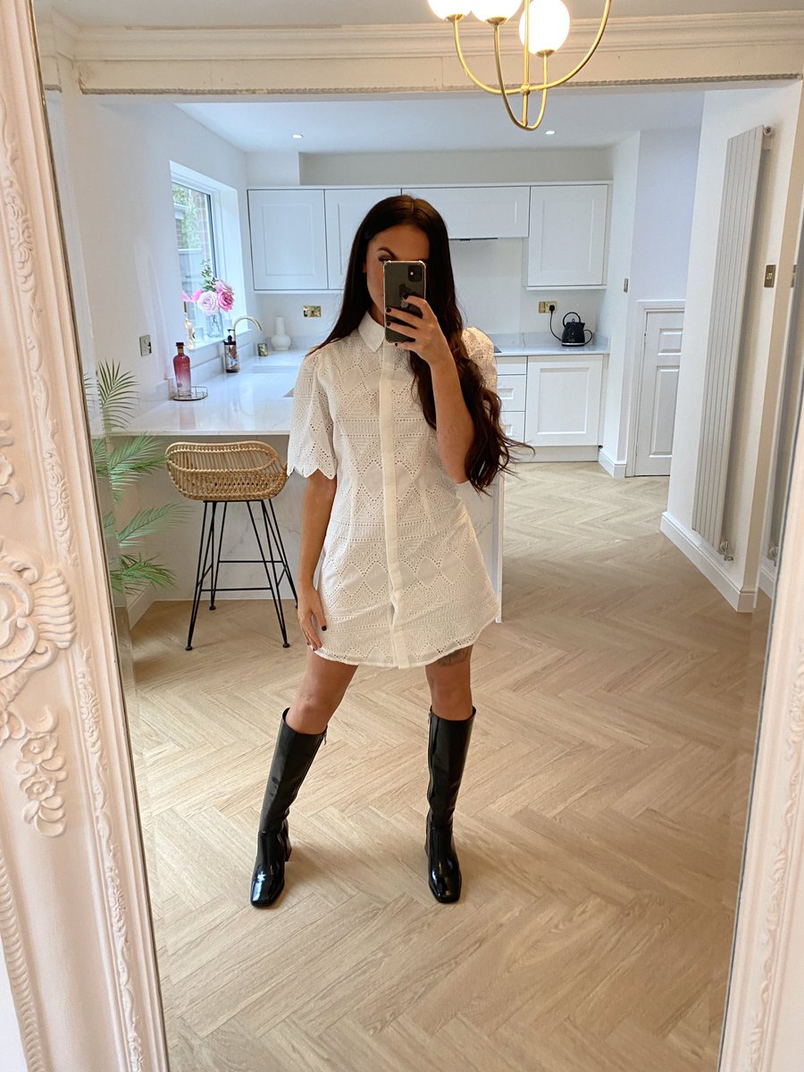 ukfashionbible's tweet photo. We wanna give you a Monday treat 🛍 
LIKE &amp; RETWEET for the chance to win a look of your choice from https://t.co/P07HG5d70f🤞 https://t.co/SwG37tKkmi