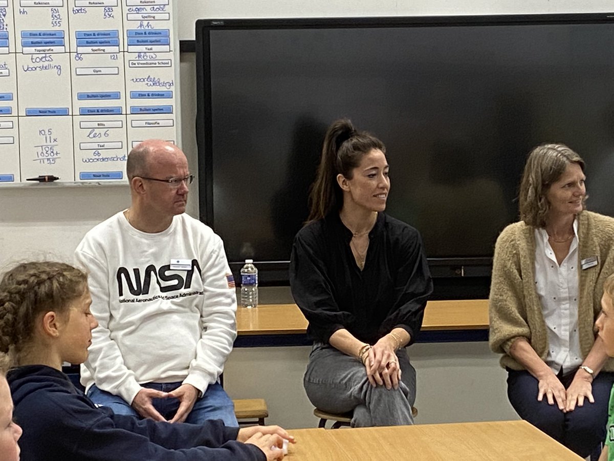 En alweer een <a href="/JCFoundation/">Johan Cruyff Foundation</a> Schoolplein 14 geopend, nu in nauwe samenwerking met de <a href="/devolksbank/">De Volksbank</a> die met hun programma <a href="/eurowijs/">Stichting Eurowijs</a> ook @odbspuntenburg in Utrecht ondersteunen. Met ambassadeur <a href="/naomivanas/">Naomi van As</a>