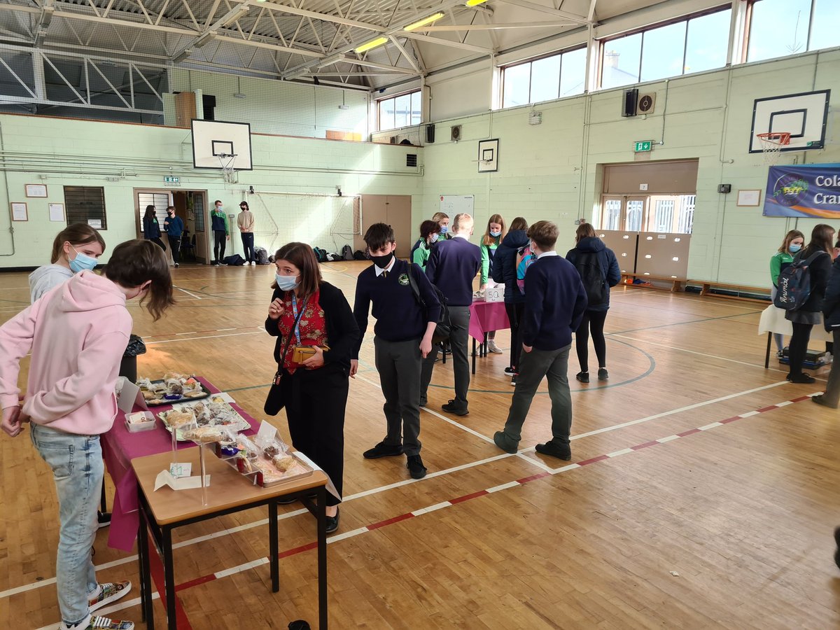 CranaCollege_TY's tweet photo. We had a very successful Grab 'n' Go Bake Sale in aid of the @FoyleHospice today at both break times! 😊 Thank you to all students and staff who supported the event and to all parents/guardians for helping our TYs to bake this weekend!! 😁🍰🧁🍪🍩🍬 https://t.co/niQxYEwYeL