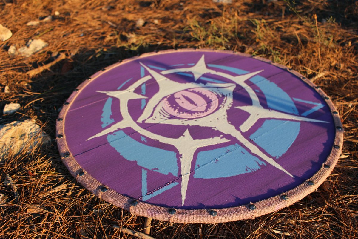 𝖊𝖛𝖞 tweet media