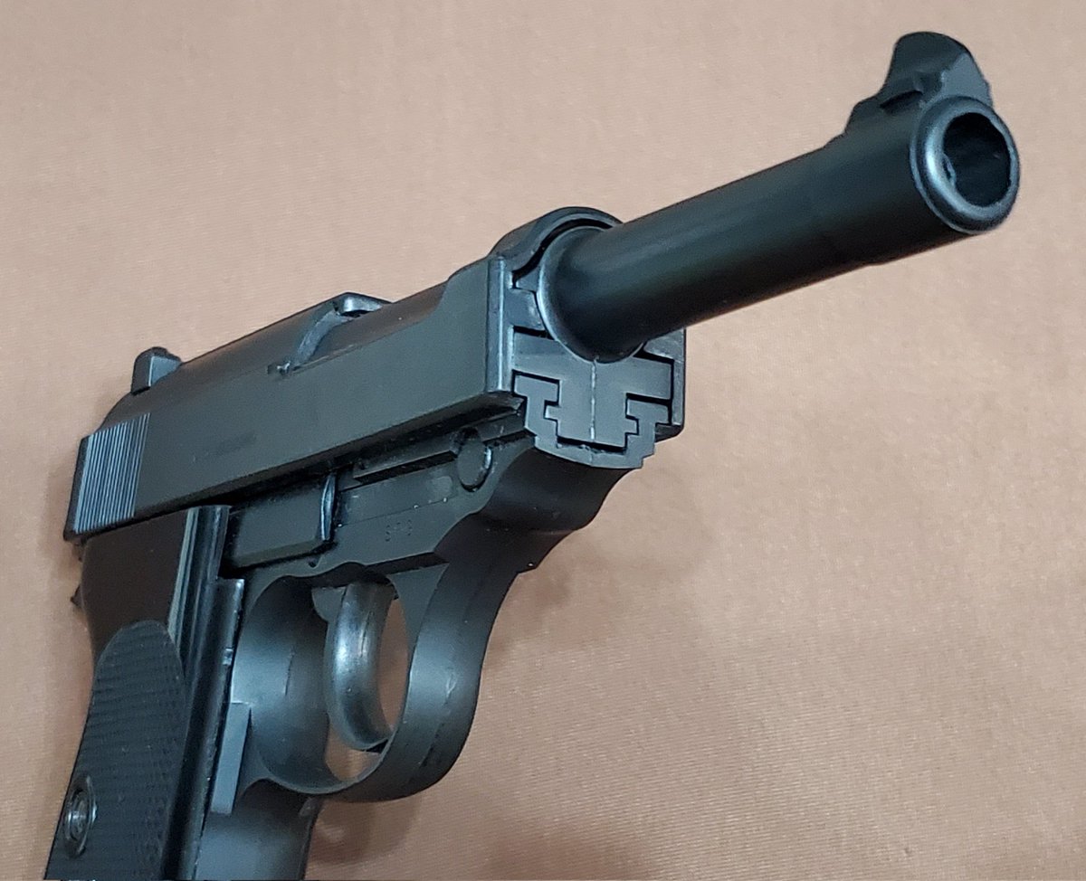 本日届いた、ワルサーP38のマルシン製モデルガン この銃といえば