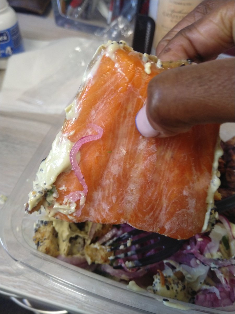 Tidimalo_22's tweet photo. Ordered a rainbow trout salad from @KauaiGlobal at #TheMarc. Opened the salad to find a frozen, ngithi FROZEN, piece of trout hidden in the salad. Like what the hell? https://t.co/VRcoWSEsmA
