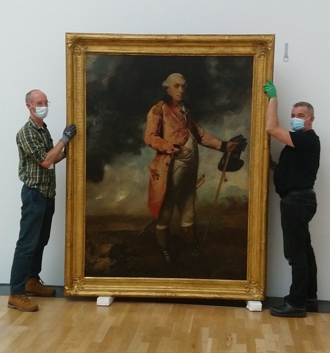 NMWPrevCons's tweet photo. Hanging this Reynolds for our upcoming #RulesofArt show. The red coat and its condition needs further technical research. We have a theory! #Reynolds #paintingsconservation #technicalexamination @NatHistConserve @SF_Conservation https://t.co/XSr6nGmUIL https://t.co/SG3QVmruMj