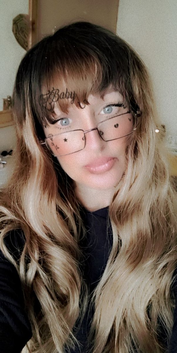 Goddessviaa1's tweet photo. Goddess looking for her Paypig 

Sit down little pig and open your ears! Approach me with a tribute to impress me.
Paypal Princessviaa@mail.com https://t.co/xWgZ6nMUyW