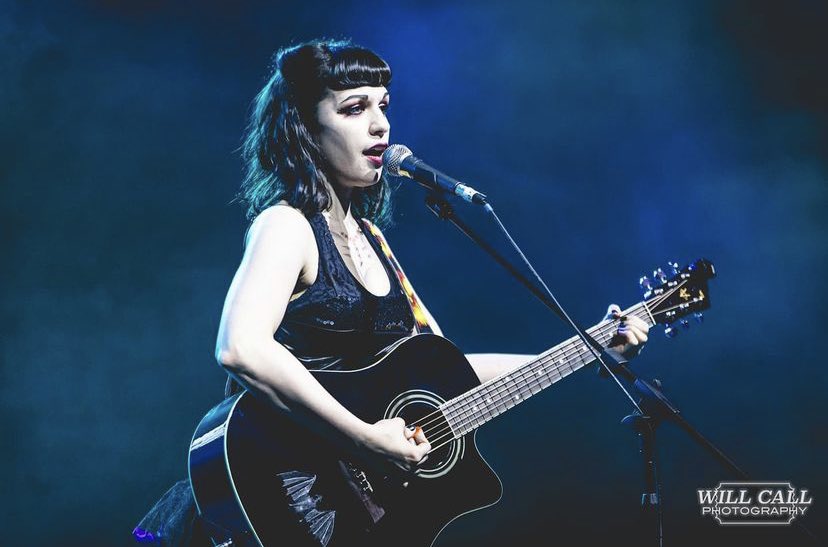 JessOLantern's tweet photo. Thank you @willcallphoto for capturing a few of the many moods of my main stage set at @DragonCon this year! #spookysongstress #dragoncon2021 #horrorpunk #fog https://t.co/Iw2d8h9rKD