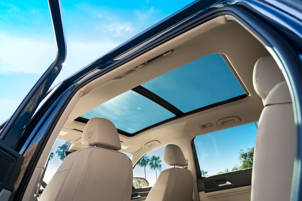 ☀️ Let the sunshine in! An available panoramic sunroof means you’re always soaking in those rays. #AcceleRide