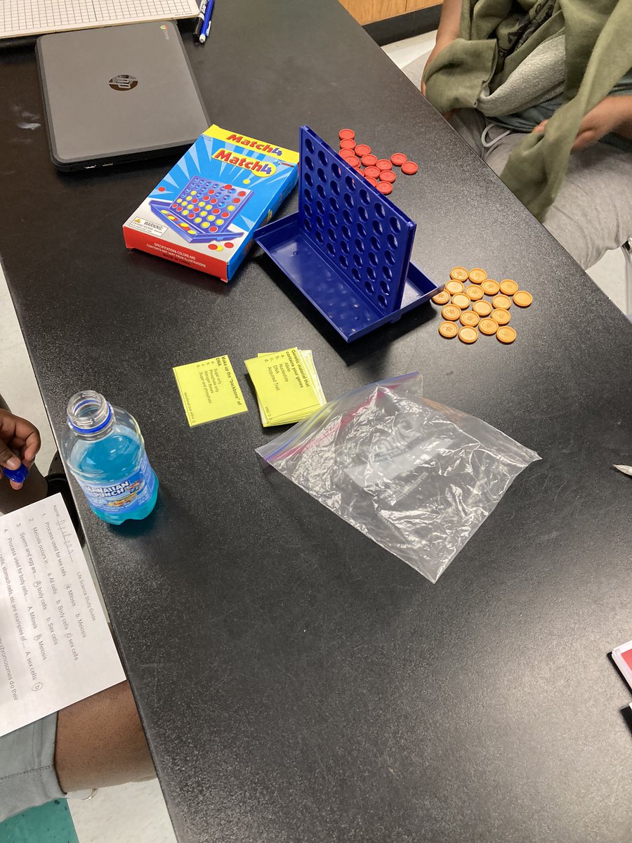 WeirdlySciency's tweet photo. Test review = board games and connect four. Trashketball to follow!! #BuildingtheBestSPS #jaguarsROAR https://t.co/VVktTVPkfI