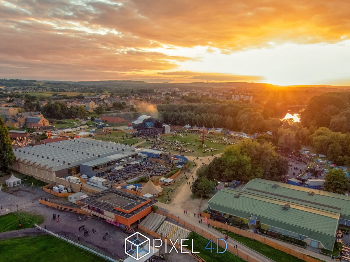 PIXEL 4D tweet media