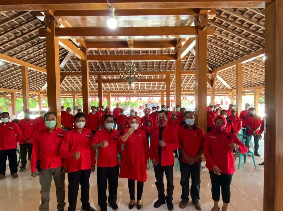 pdipgrobogan's tweet photo. Telah terlaksana Musyawarah Cabang Kec. Tegowanu dan Karangrayung semoga  pengurus yang baru dapat membesarkan nama partai khususnya dikalangan akar rumput. 

#pdiperjuangan #grobogan#srisumarni#groboganhebat #merdeka #musancab https://t.co/DRlXdpCqFi