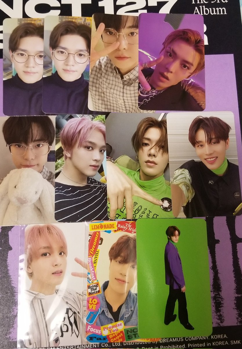 HjymH22's tweet photo. NCT NCT127 トレカ 交換

【譲】
写真1枚目2枚目のトレカ、ポスカ、ステッカー
(ヘチャントレカ初期傷あります)

【求】
写真4枚目♥️のもの(ジョンウ、マーク優先です)

テイル，ヘチャンmu-moトレカは同種ジェヒョンとの交換希望です！
同種交換優先ですが、異種交換も検討致します
お願い致します🙇 https://t.co/bOMknntANg