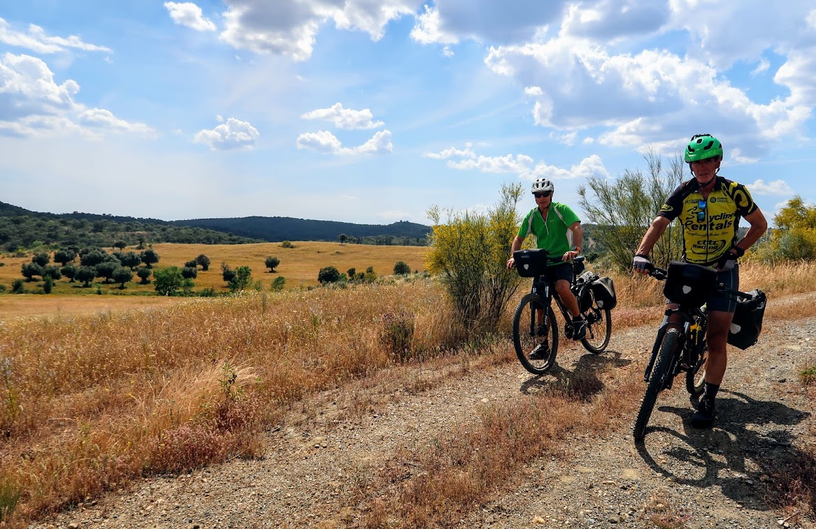 CyclingRentals's tweet photo. Bike touring in Northern Portugal is an amazing way to see the scenic routes that this country has to offer. Choose the perfect route and you will find yourself surrounded by forests, fields and vineyards as you cycle along old roads and trails with no cars in sight! https://t.co/cIipn0gJza