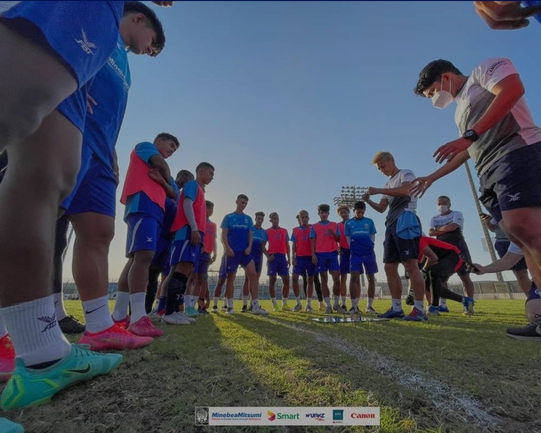 AFFPresse's tweet photo. All psyched up ... the Cambodian national team in training ahead of their match against Guan tomorrow night in the second leg, qualifying playoff for the 2023 AFC Asian Cup.

Cambodia lead 1-0 from the first leg

#AFF
Pictures Courtesy #FFC https://t.co/fNOWNkGoPw