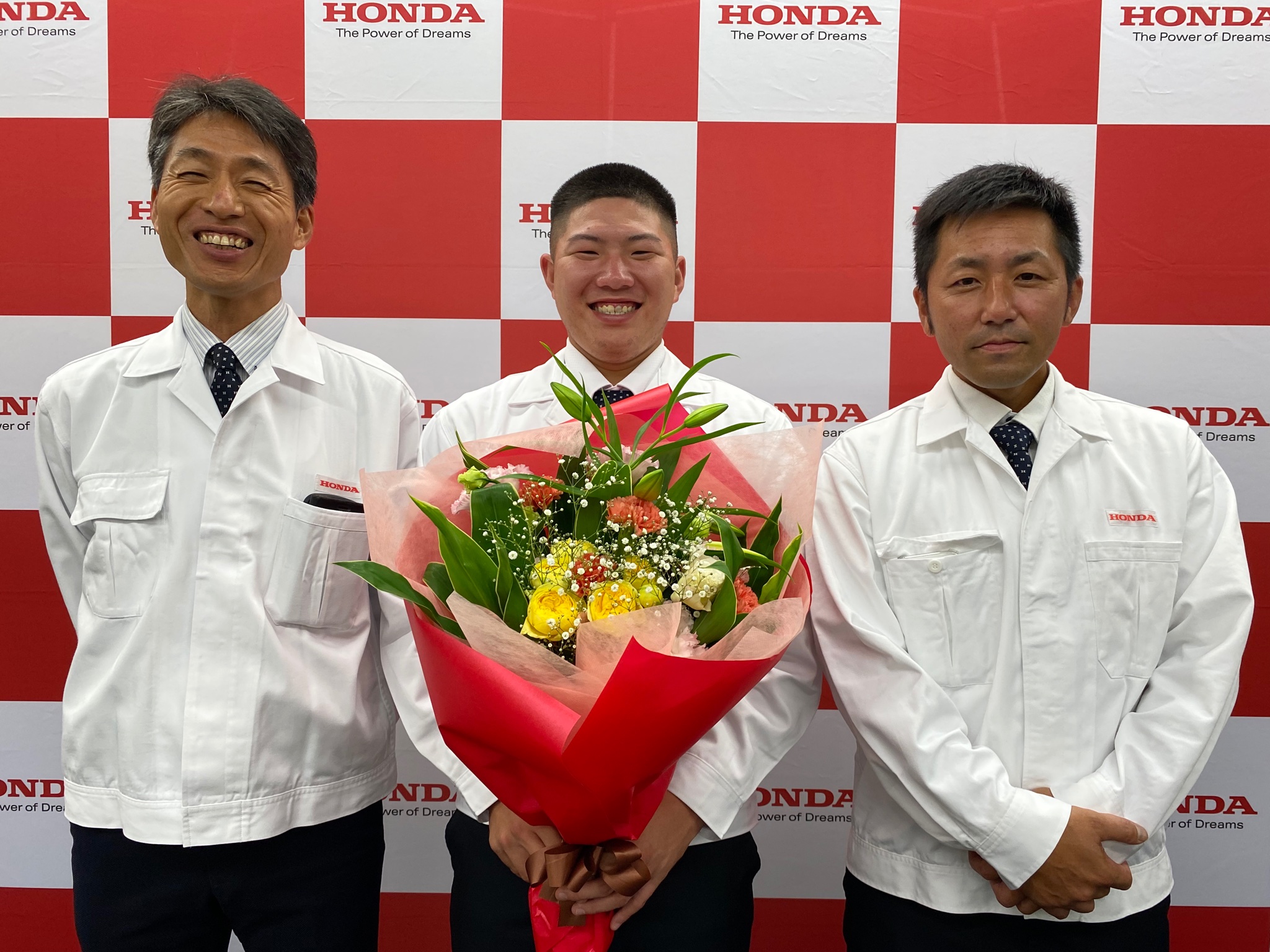 Honda 鈴鹿硬式野球部 ドラフト会議 本日行われましたドラフト会議にて松本竜也 投手 が広島東洋カープから5位指名を受けました Honda鈴鹿 松本竜也 智辯学園 広島カープ T Co L8oizdwtce Twitter