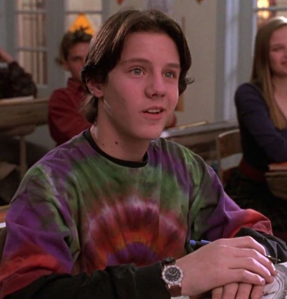 didiabloh's tweet photo. hocus pocus es de mis películas favoritas en la vida nada más y nada menos que por: https://t.co/trwOXu8jqM