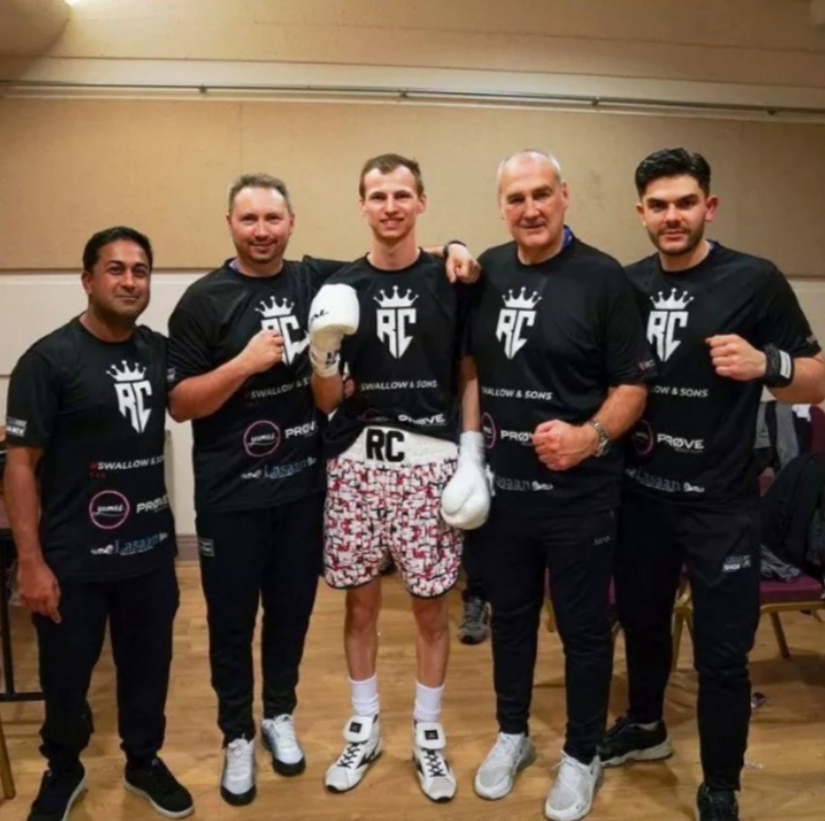 <a href="/Team_ShoeBox/">Team ShoeBox</a>
<a href="/tm14promotions_/">TM14promotions</a>
@PriorityBoxing
<a href="/MoPrior/">Mark 'Mo' Prior</a>

#boxing #promotions #prodebut
