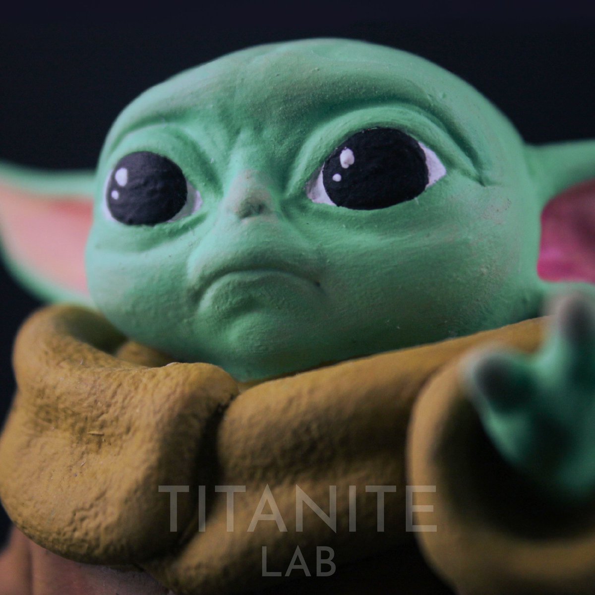 TitaniteLab's tweet photo. Baby Yoda, altezza 10 cm, stampato su Elegoo Saturn con resina Water Washable, dipinto a mano con acrilici.

Crediti:
Baby Yoda da Disney, Lucasfilm
Artista: MarVinMiniatures
Sito: Thingiverse
Stampante: Elegoo Saturn

#babyyoda #grogu #green #starwars #lucasfilm #titanitelab https://t.co/WtqMIws7Nb