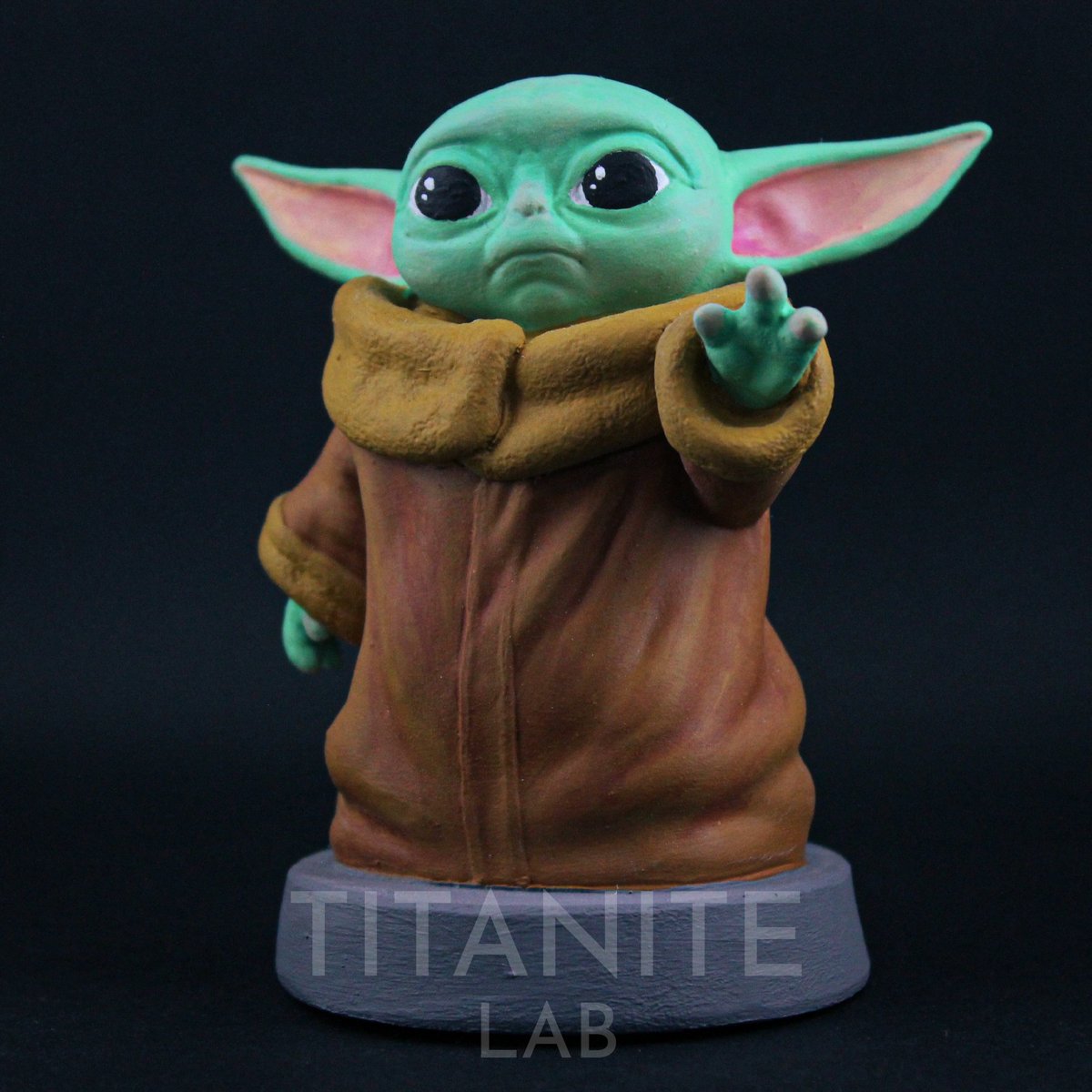 TitaniteLab's tweet photo. Baby Yoda, altezza 10 cm, stampato su Elegoo Saturn con resina Water Washable, dipinto a mano con acrilici.

Crediti:
Baby Yoda da Disney, Lucasfilm
Artista: MarVinMiniatures
Sito: Thingiverse
Stampante: Elegoo Saturn

#babyyoda #grogu #green #starwars #lucasfilm #titanitelab https://t.co/WtqMIws7Nb