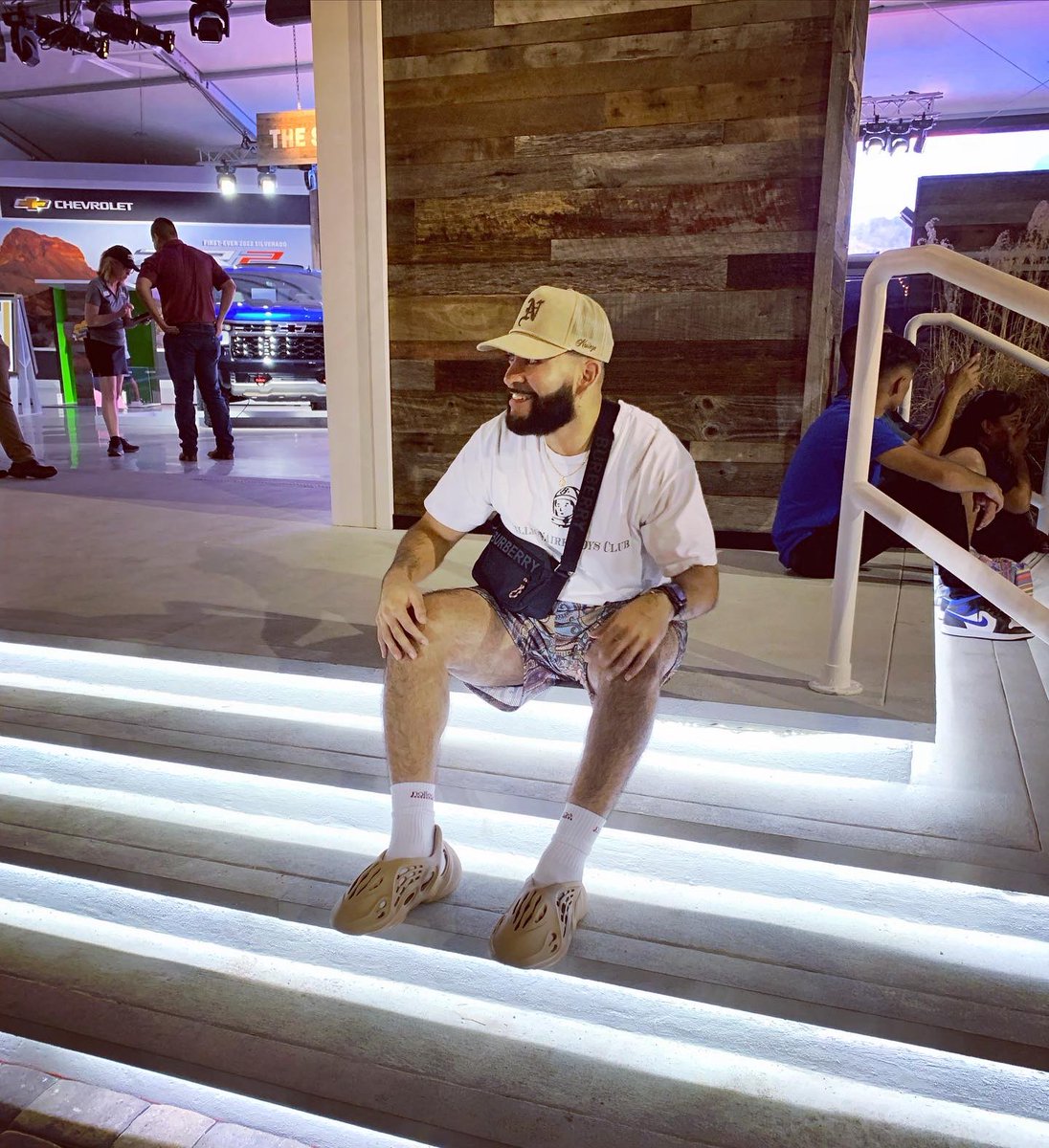 GucciRobb's tweet photo. 🎡 https://t.co/IqVyTO1TKA