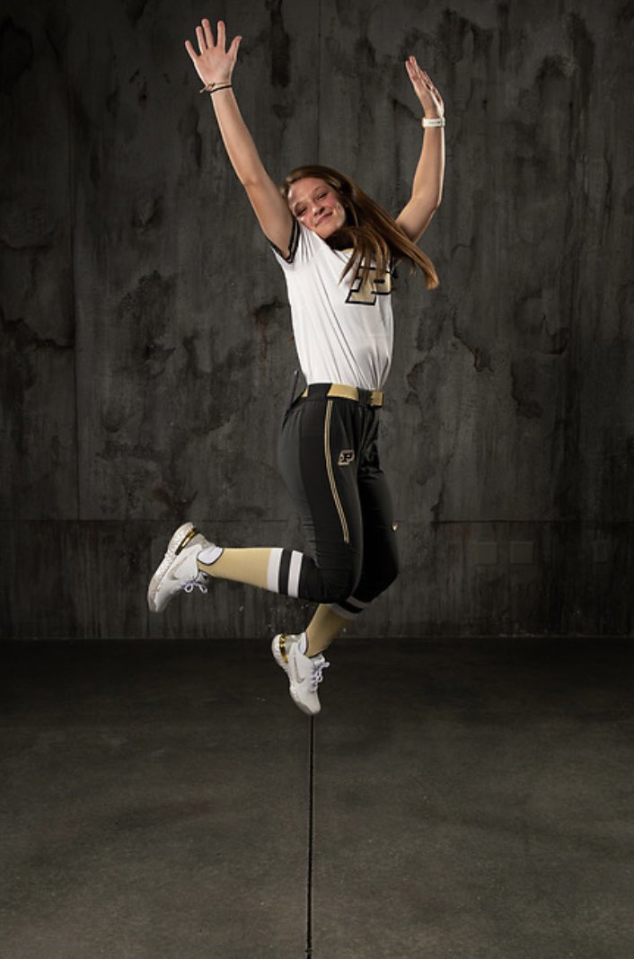 super excited to say that i have verbally committed and plan on continuing my academic and athletic career at Purdue University. thank you to everyone who has helped me get here. thank you God especially for blessing me with my abilities and the opportunities you have given me!!