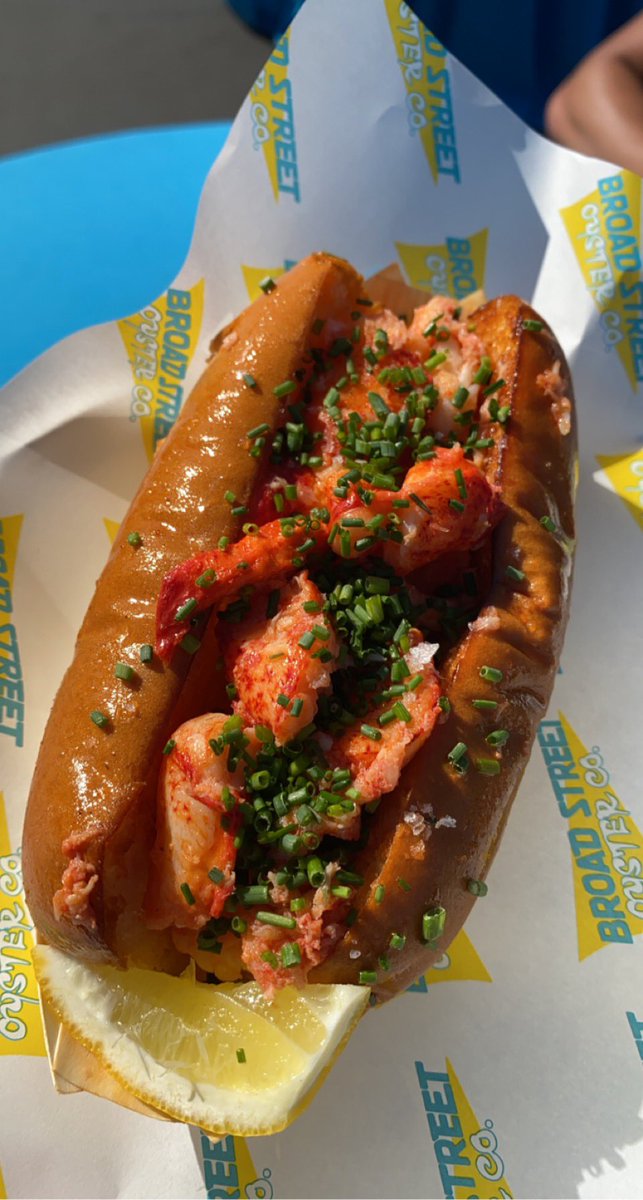 Thrillist's tweet photo. So....
We just have one question for you @_MOwithanE. Which one did you like best? #familystylefest
(๐ธ: @_MOwithanE) https://t.co/cfB0eq1rWo