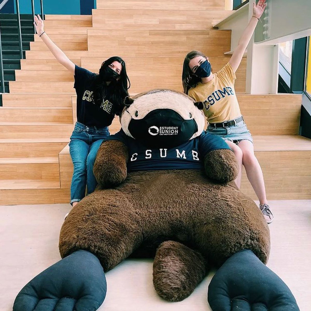 CSUMB's tweet photo. Itโs RAFT Week! ๐๐ฆฆ๐ Our annual homecoming is here! We have fun events going on all week. Scavenger hunts, pop-up shops, a block party, a drag show, and much more! https://t.co/zAEy423Ju2 #CSUMB #WelcomeHomeOtters #SupportEachOtter
๐ท: @ maddy.willey on IG https://t.co/VYBxkeaV2D