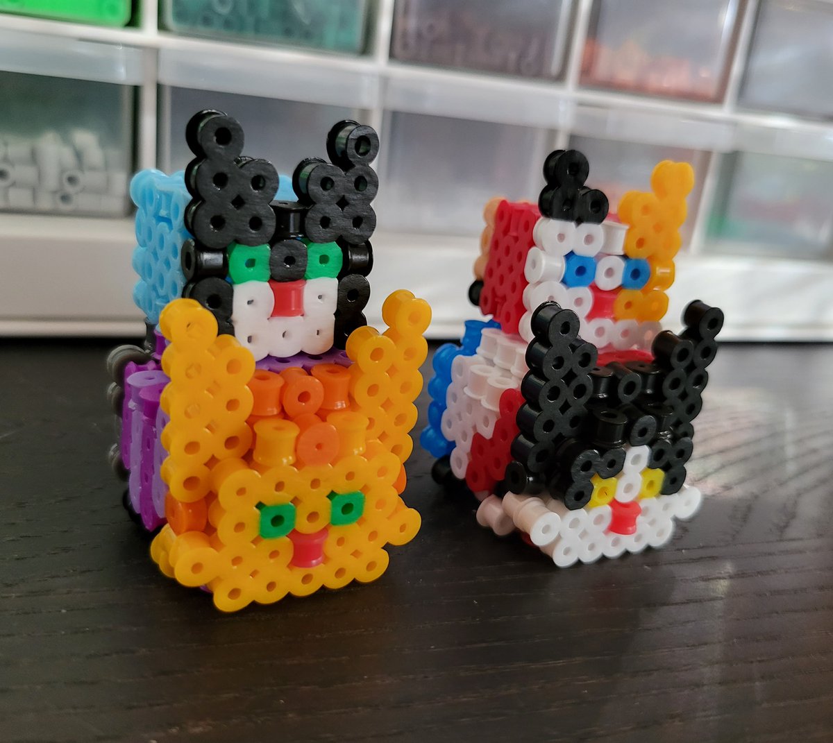 LitterboxComics's tweet image. #Comictober2021 Day 11: Crafts

Thought I&apos;d try something different today!  I designed my own #perler bead Litterbox #crafts you can make at home! 

Instructions below 👇  

#fusebeads #perlerbeads